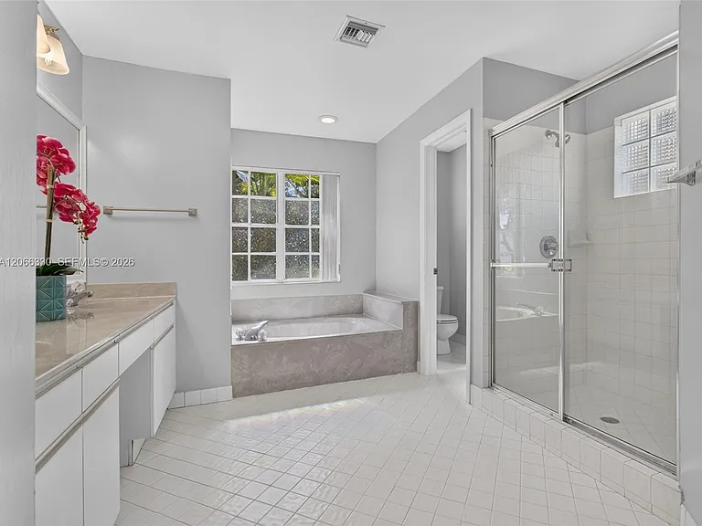 1520 Seabay Rd — Photo 3