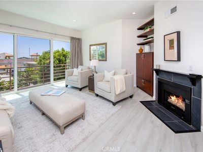 11949 Goshen Ave APT 308, Los Angeles, CA, 90049