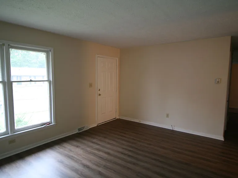 3237 Mount Foraker Dr — Photo 2