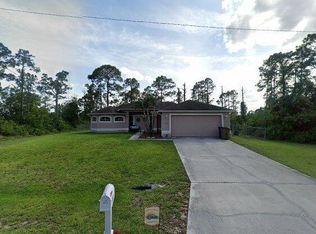 377 Selkirk St E, Lehigh Acres, FL 33974