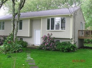 17 Clara Ln #A, Narragansett, RI 02882