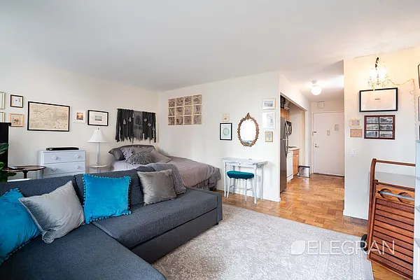 Rented by (Legacy) Elegran | media 11