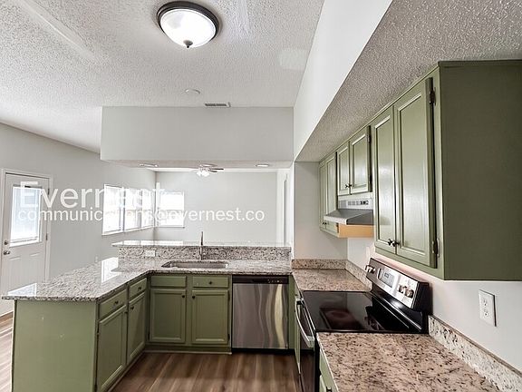 4th image of 9601 Marshbrooke Rd