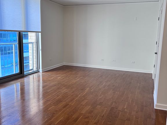 5th image of 420 E Waterside Dr Unit 1104