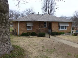 1105 Beaumont St, Alton, IL 62002