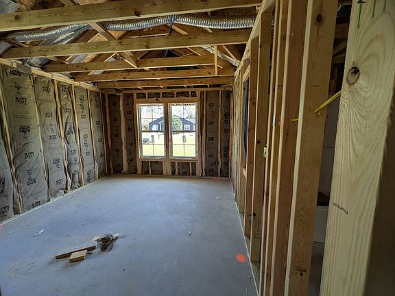 5th image of 124 Quail Rdg