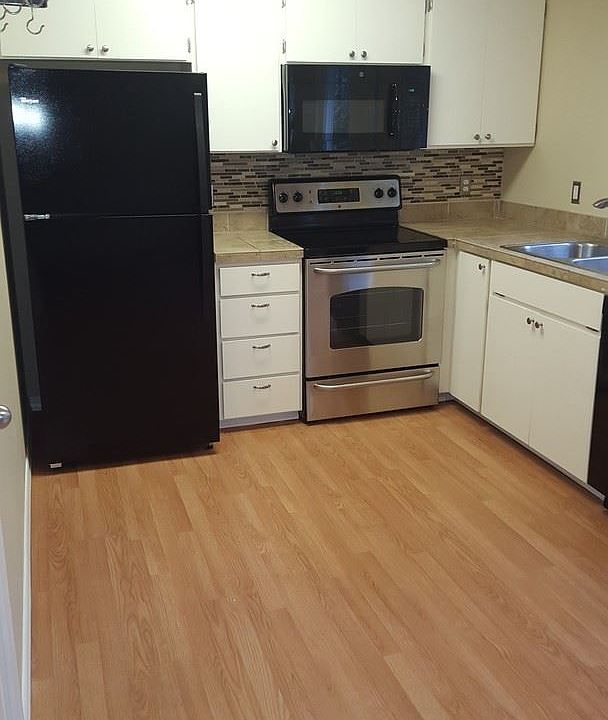 1st image of 7312 194th Ave E APT H