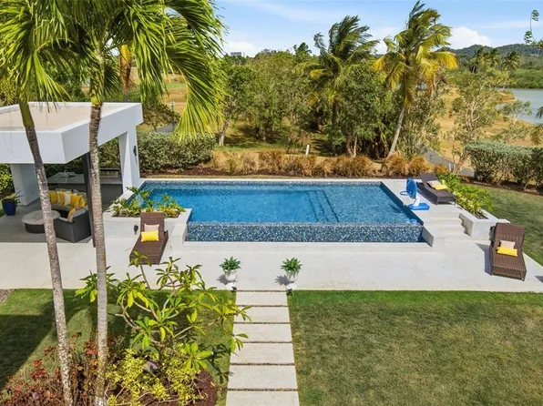 17 THE ENCLAVE, DORADO, PR 00646