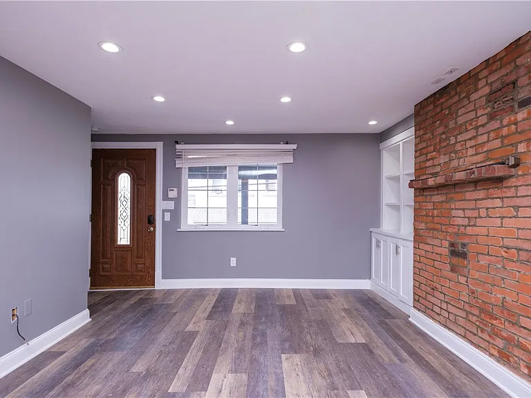 2508 Mission St — Photo 4
