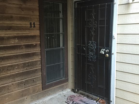 5th image of 10912 Gulf Fwy APT 11