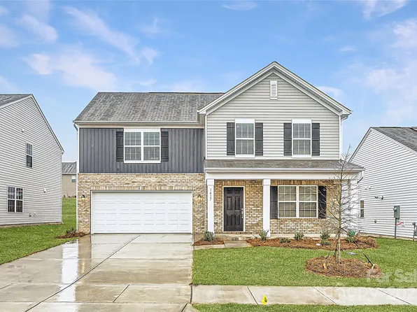 1417 Pine Heart Dr, Edgemoor, SC 29712