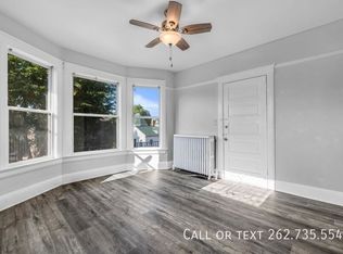 314 10th St #5, Racine, WI 53403