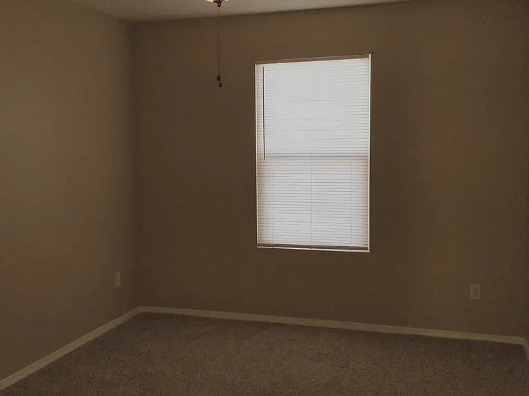 3611 Middlepark Ct — Photo 6