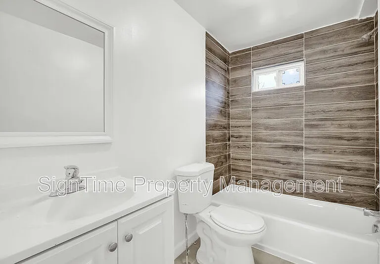 115 W Church St — Photo 12