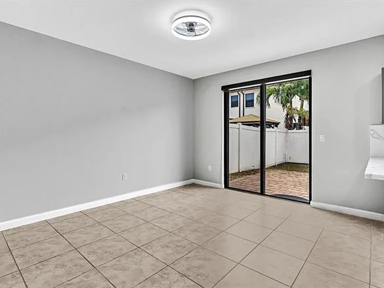 3320 W 90th St #Townhouse 3320 — Photo 17