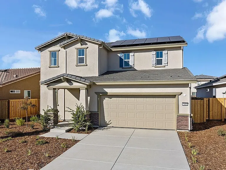 2411 Barolo St — Photo 1