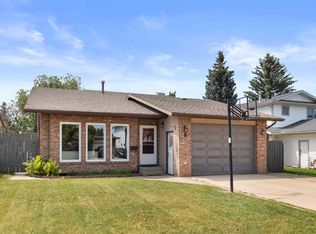 8 E Rice Ct SE, Medicine Hat, AB T1B3X1