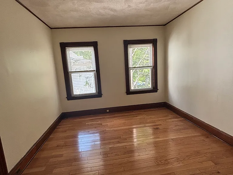 10 Davis St #2 — Photo 10