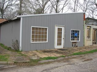 421 Handley Ave, Roanoke, AL 36274