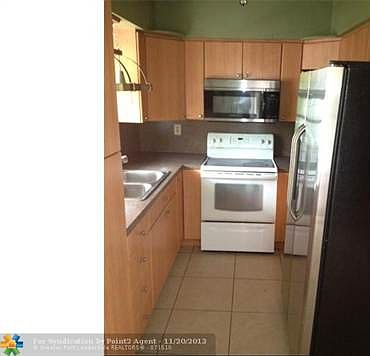 3rd image of 1101 NW 30th Ct APT 4