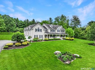 40 Ball Pond Rd E, New Fairfield, CT 06812
