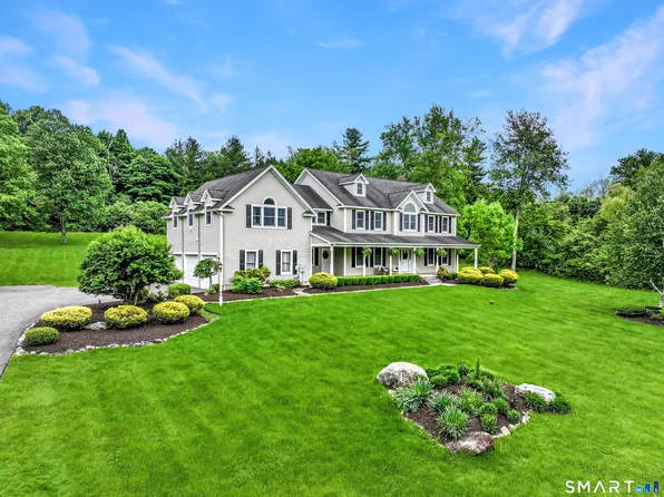 40 Ball Pond Road East, New Fairfield, CT 06812