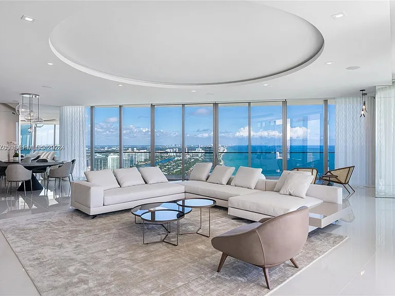 18975 Collins Ave #4600 — Photo 1