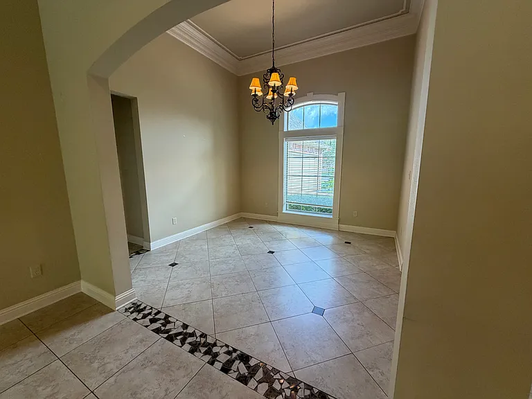 136 Captain Hm Shreve Blvd — Photo 5