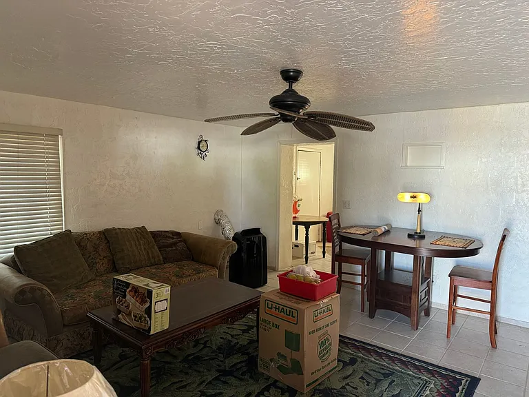 313 S Magnolia Ave — Photo 6