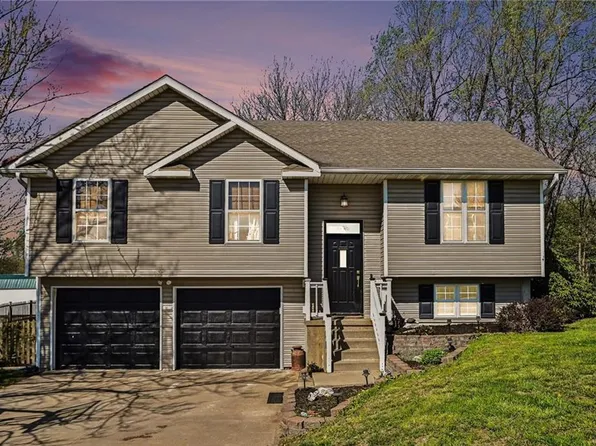 608 Castile St, Gower, MO 64454