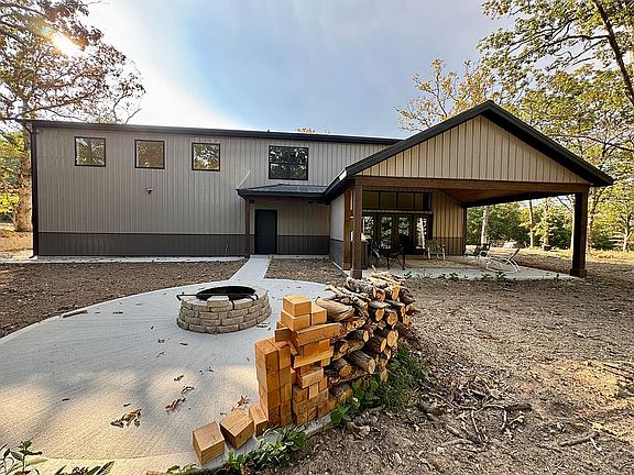 2nd image of 447 Everly Loop