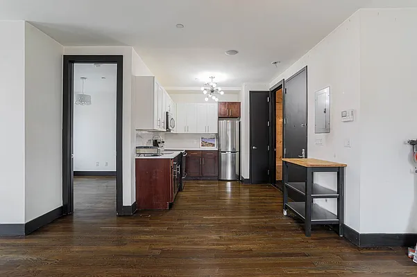 Rented by ERNY LLC | media 11