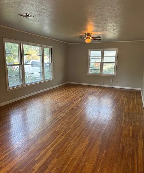 720 S Orchard St — Photo 2