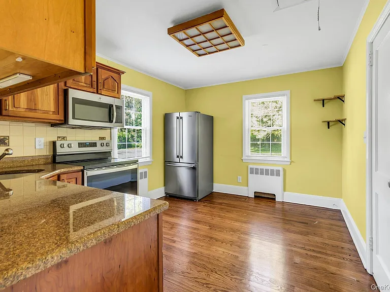 15 Cherry Ln #A — Photo 9