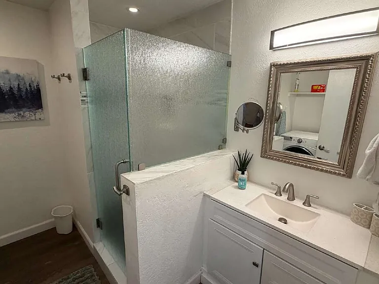 2234 Barton Ave — Photo 12