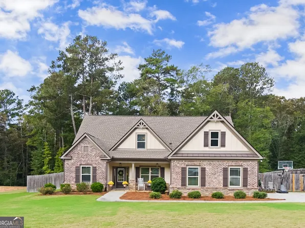 1235 Fairwinds Dr, Loganville, GA 30052