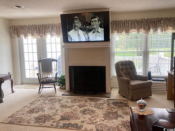 2nd image of 486 Greenview Dr. #486