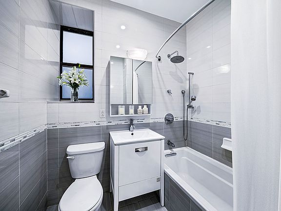 5th image of 342 Manhattan Ave #4A