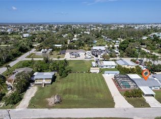 2531 Rose Ave, Saint James City, FL 33956