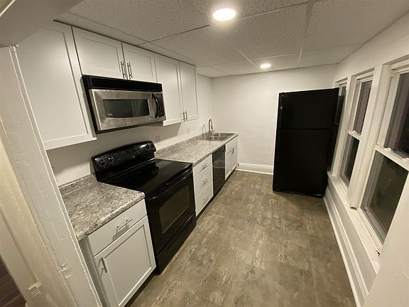 2nd image of 303 W East St E