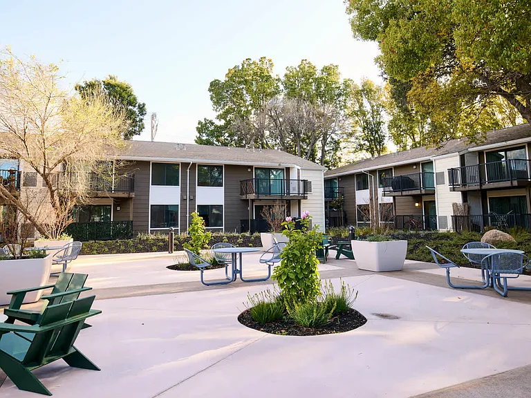 Courtyard Lounge