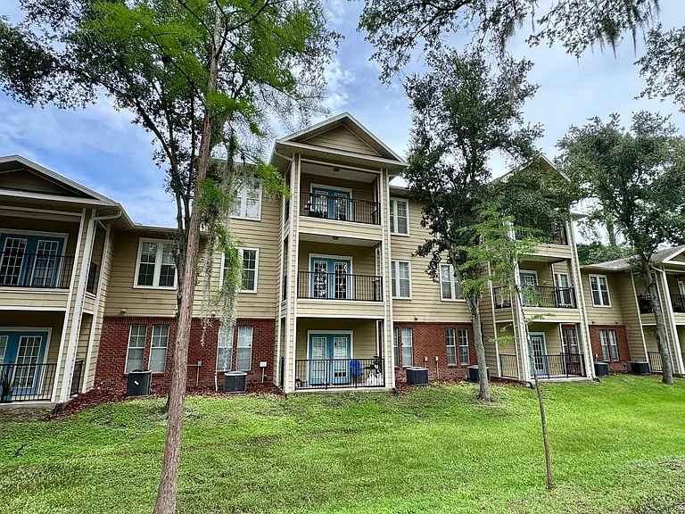 A3443 Whispering Pines — Photo 1