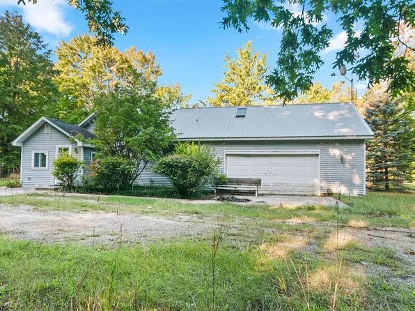 4555 S 1st Rd, Harrietta, MI 49638