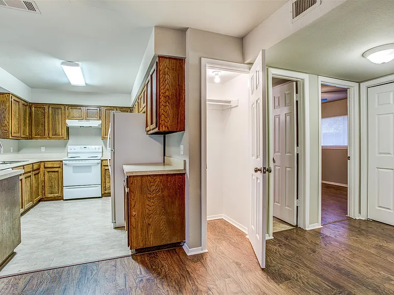 3825 Camelot St #A — Photo 21