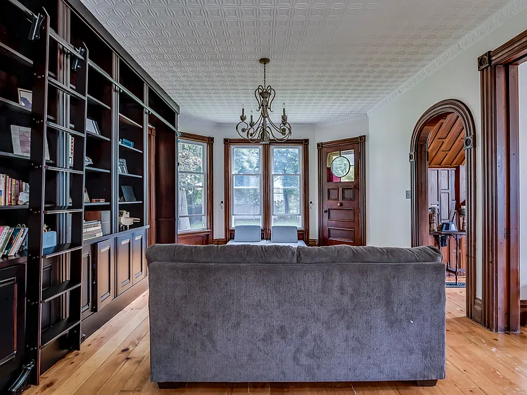 208 S Broad St — Photo 5