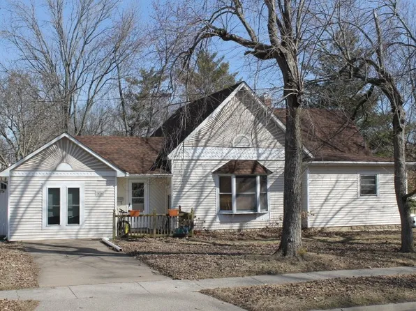 506 N Division St, Carterville, IL 62918