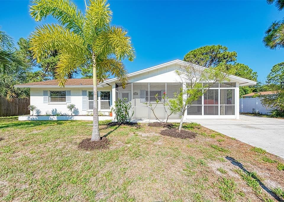 1st image of 3036 Shamrock Dr