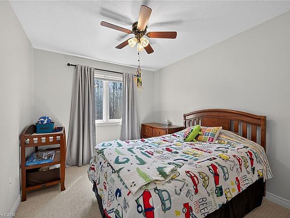3rd image of 149 Kinsman Dr