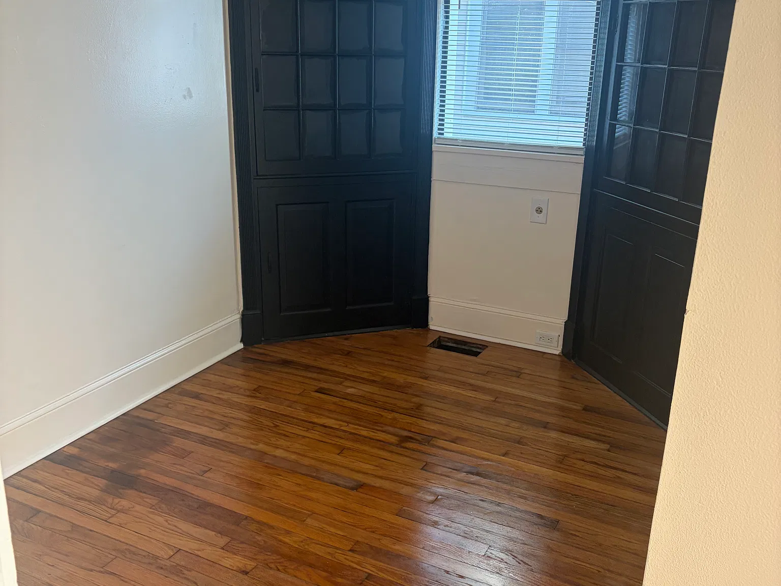 1 bed, 730 sqft, $850 — Photo 1
