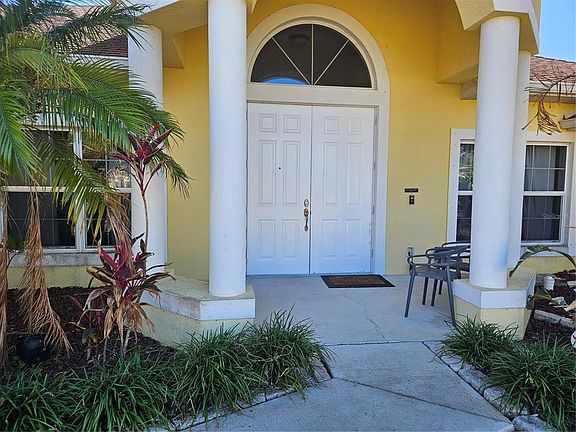 3rd image of 779 Nectar Rd